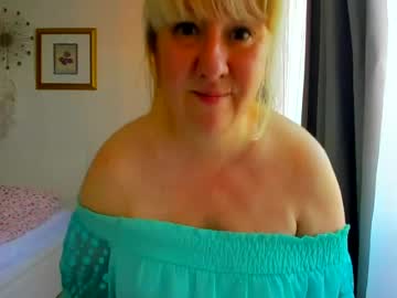 blonde_angel20