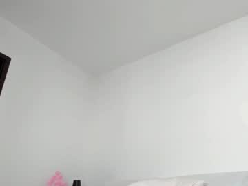 hornyemma_