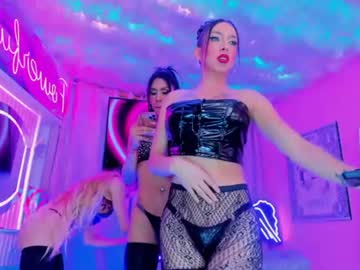 latina_ts_1111