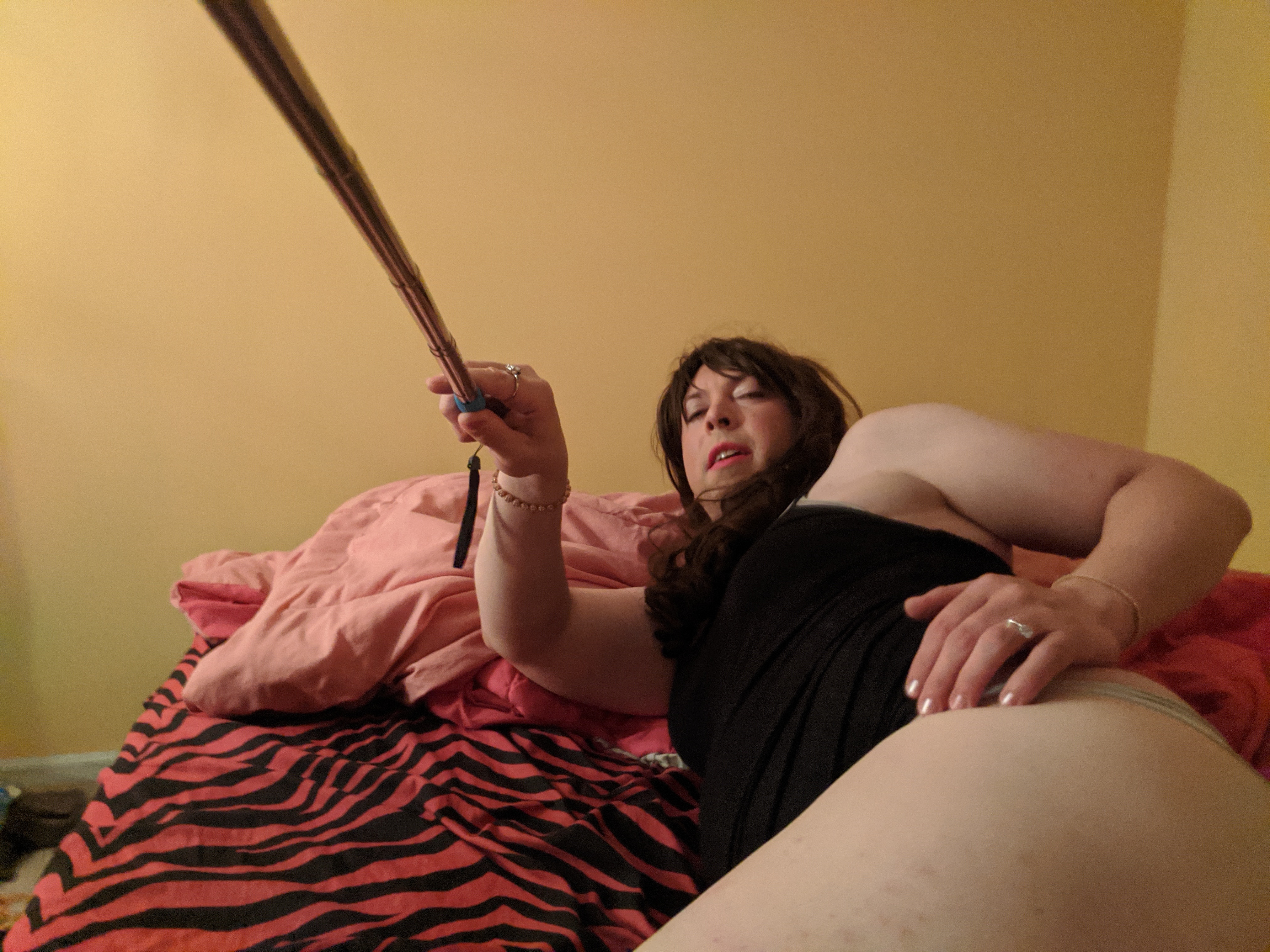 BBC Cumbunny Poses Cute and Sucks Rob Piper Dildo — 32